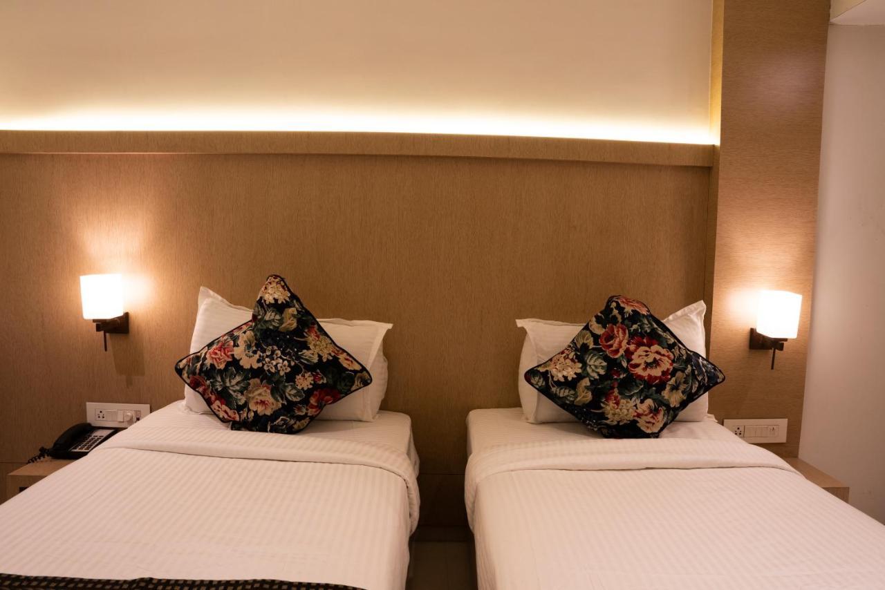 Gold Crest Business Hotel Navi Mumbai Dış mekan fotoğraf