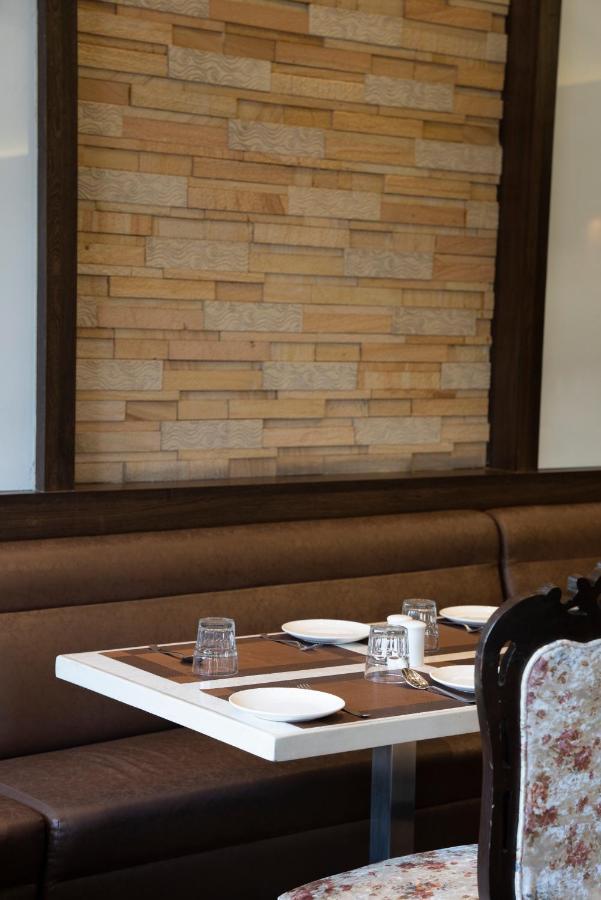 Gold Crest Business Hotel Navi Mumbai Dış mekan fotoğraf