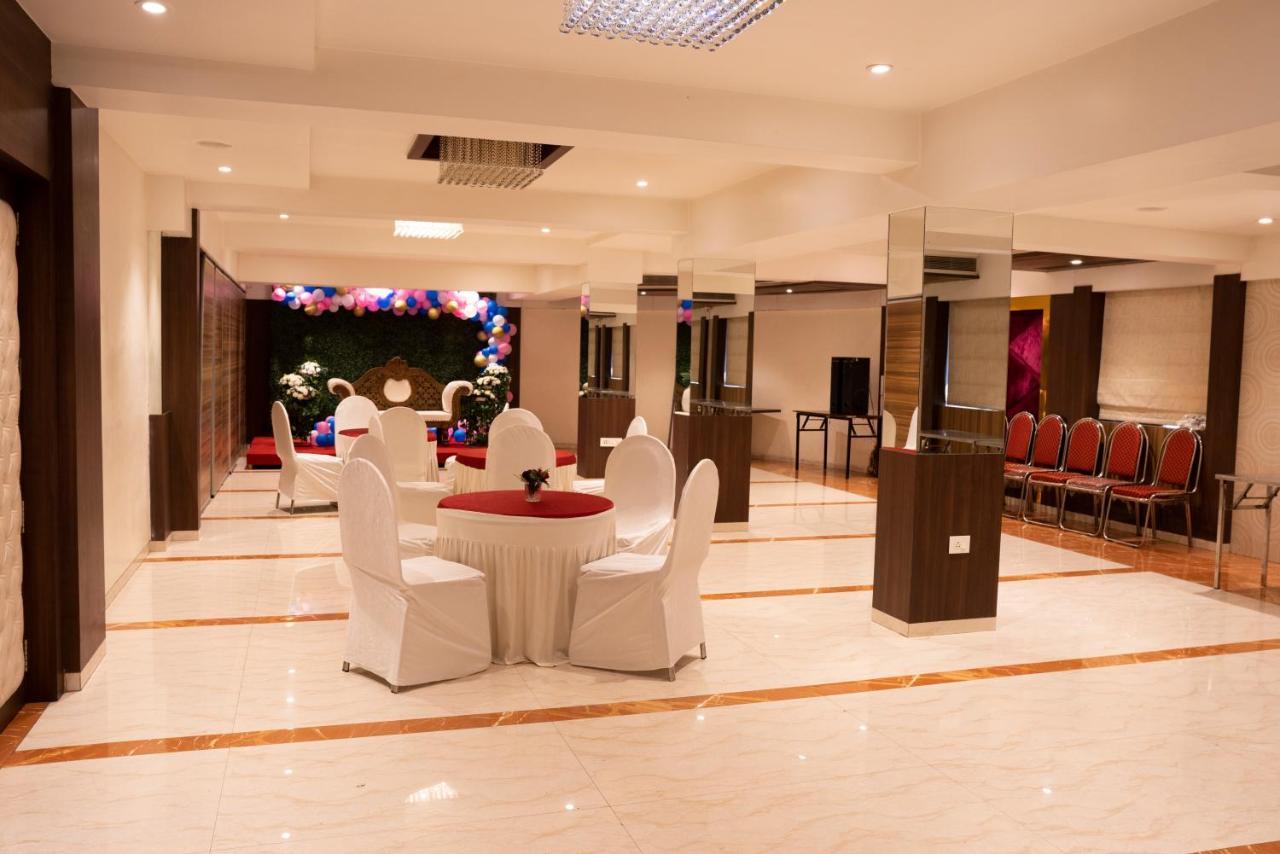 Gold Crest Business Hotel Navi Mumbai Dış mekan fotoğraf