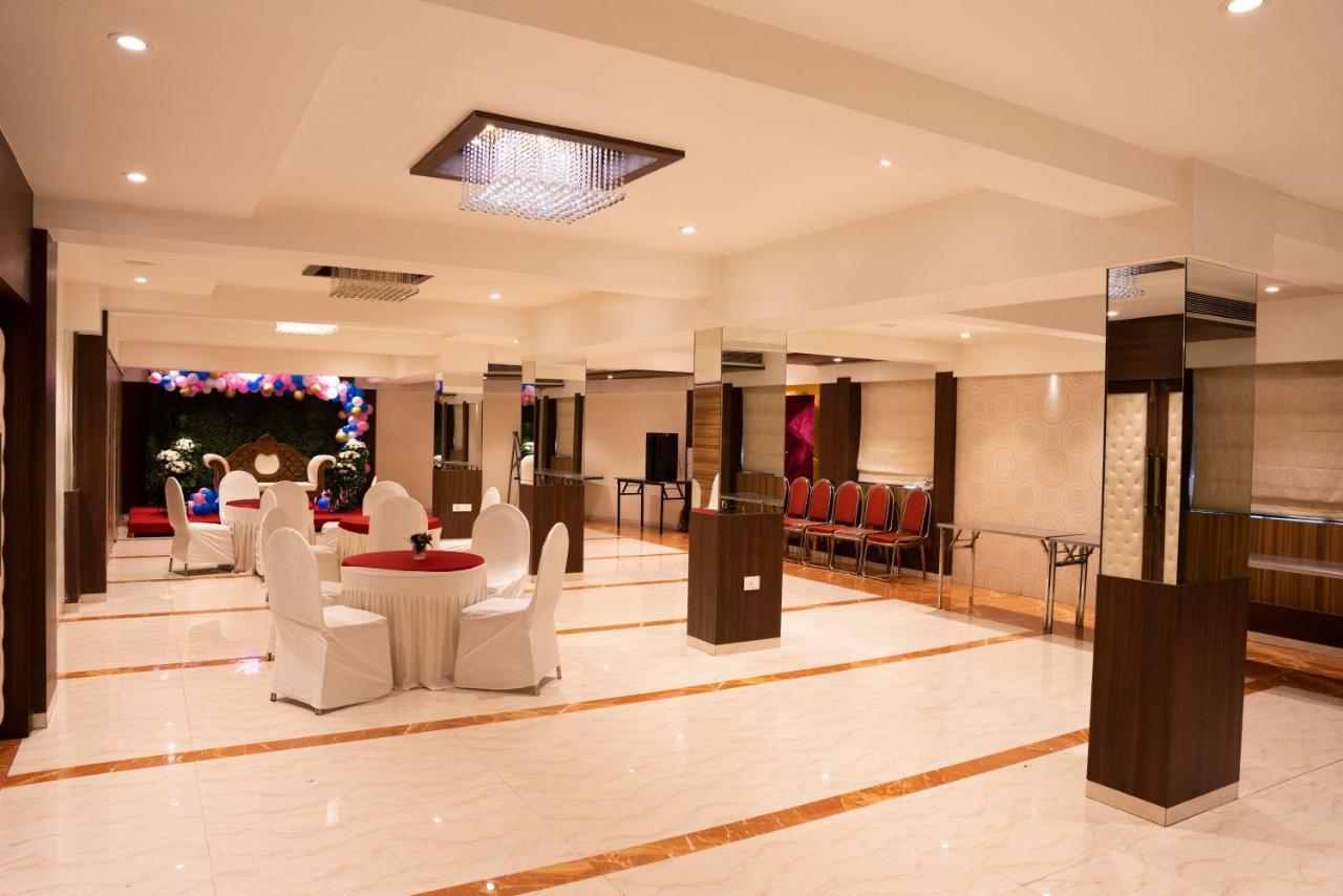 Gold Crest Business Hotel Navi Mumbai Dış mekan fotoğraf